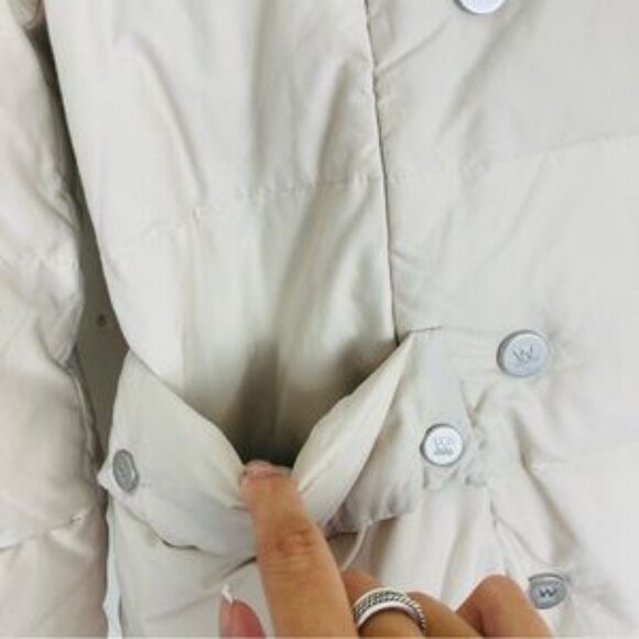 MaxMara Weekend ecru colored down hooded puffer parka. Size 6 - Picture 3 of 6